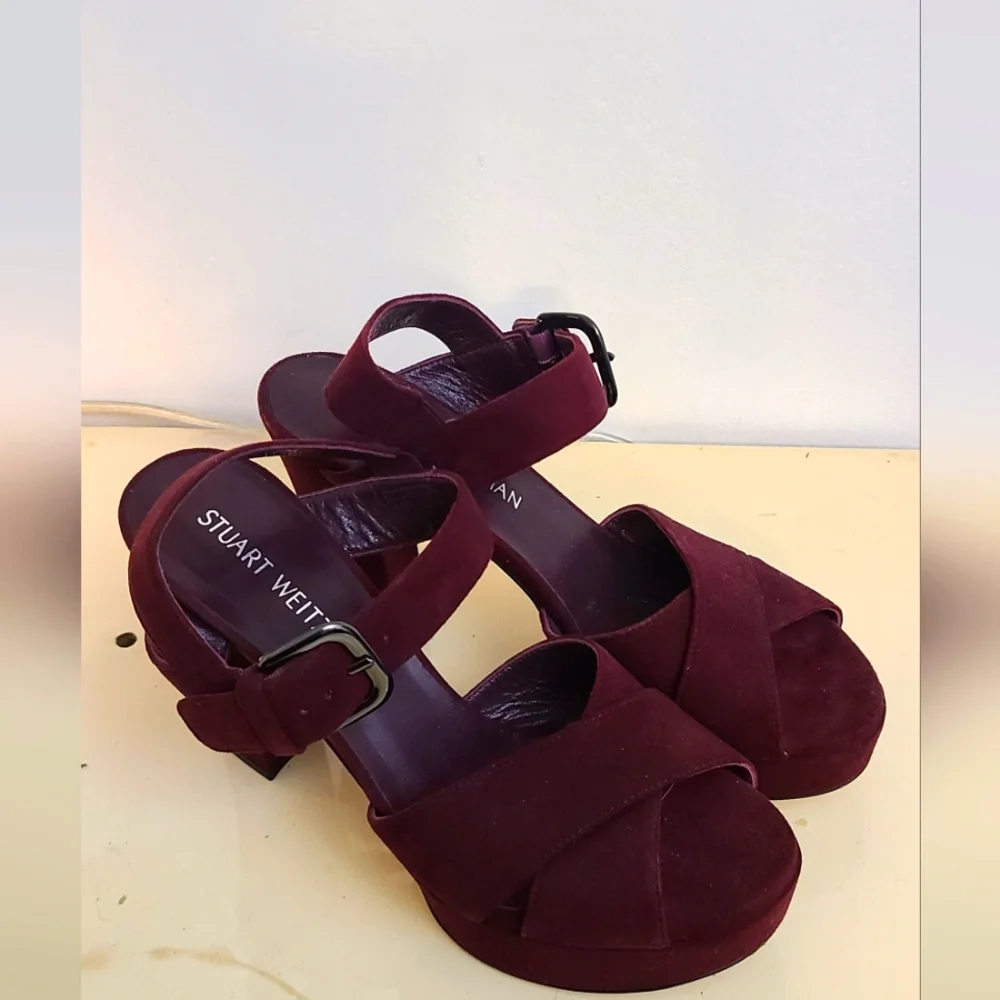 Stuart Weitzman Burgundy Highheel size 6.5 - Picture 4 of 7